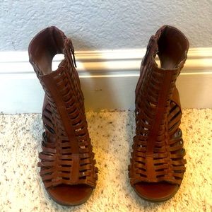 Dress shoes